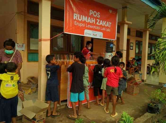 Erupsi Gunung Lewotobi Laki Laki Rumah Zakat Lakukan Respons Cepat